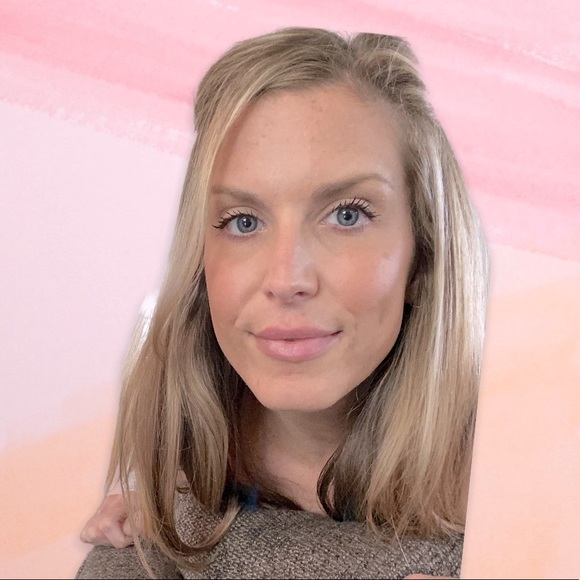 Meet your Posher, Vanessa - Picture 1 of 2